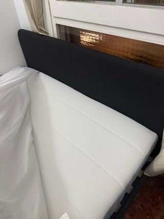 Cama Ikea SLATTUM Negra