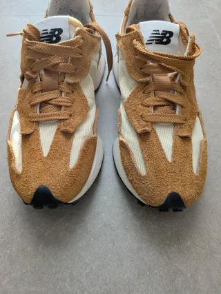 Zapatillas New Balance 327 Beige/Marrón T43