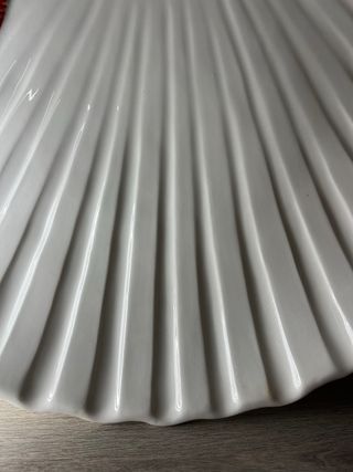 Piatto da portata a forma di conchiglia