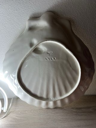 Piatto da portata a forma di conchiglia