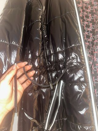 Abrigo Locoluxo Negro Brillante