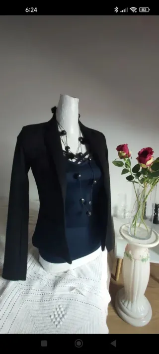 Lote Ropa TallaS,algunas piezas con etiq Ver fotos