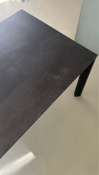 Mesa de comedor con 4 sillas