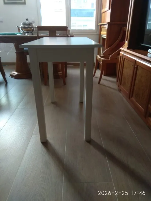 Mesa blanca Ikea madera
