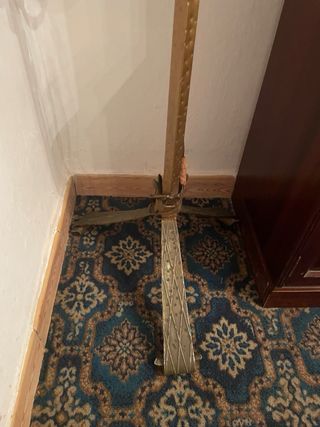 Lámpara de pie dorada con 5 esferas