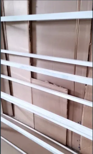 Estantería metálica grande blanca