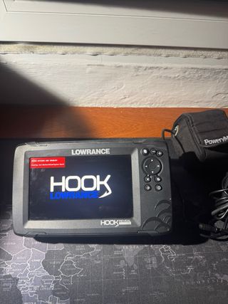 Lowrance Hook Reveal 7