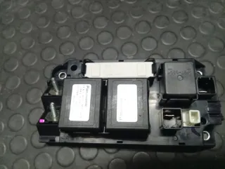 Caja Relés Batería HV Prius +  G927147020