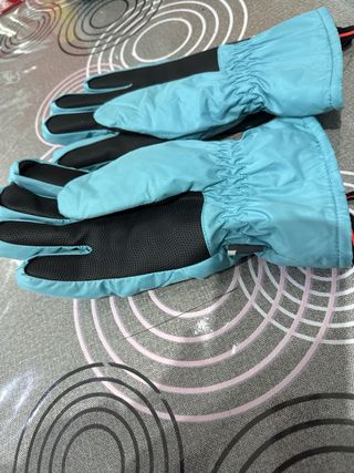 Lote 3 Accesorios: 2 par de Guantes y Cartera