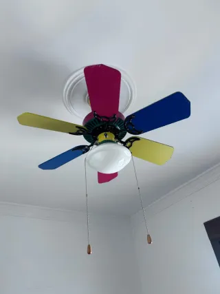Ventilador de techo multicolor