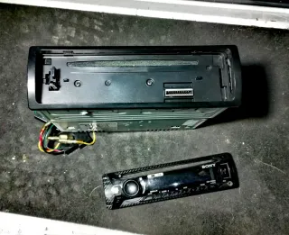 Radio USB Sony CDX-G1000U