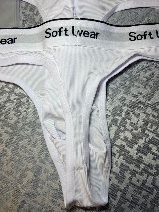 3 tangas blancos talla M