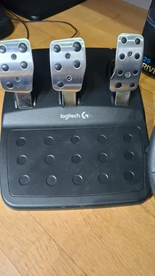 Volante Logitech G29 + Pedales (PC/PS4/PS5)