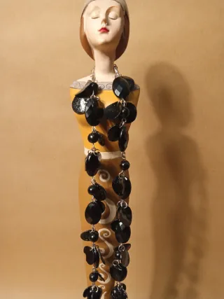 Collar bisutería negro inspiración locos años 20