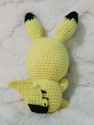 Pikachu uncinetto amigurumi