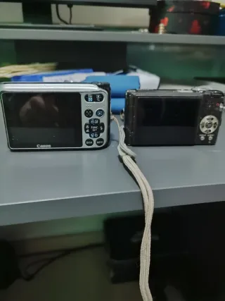 Fotocamere digitali Canon e Panasonic