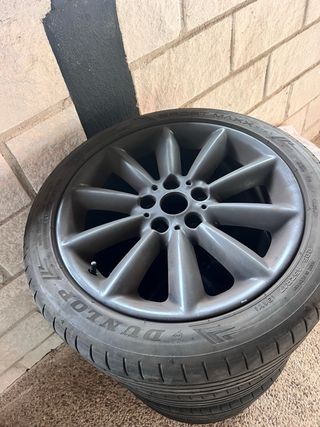 Llantas MINi 17”  con neumaticos al 65% de Dunlop