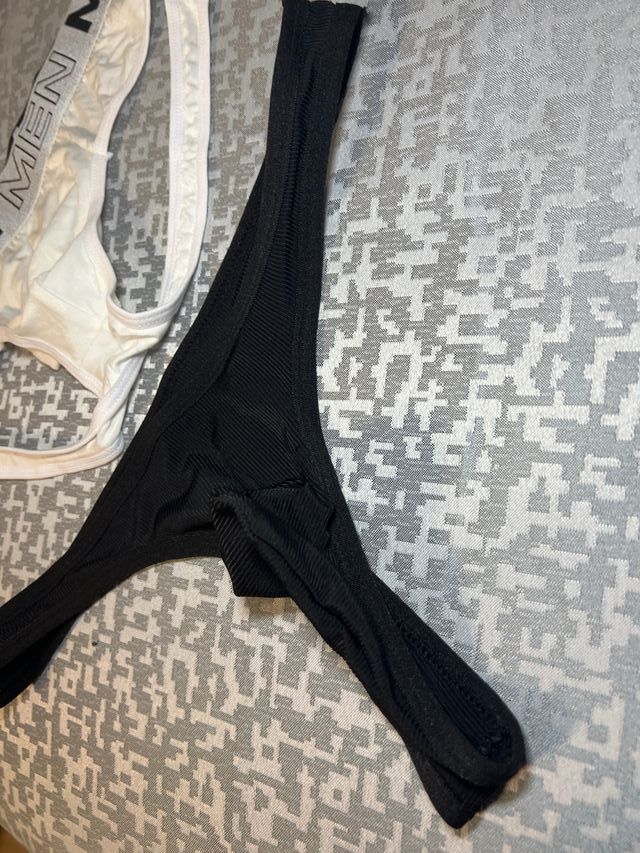 Tanga y Suspensorio Negro y Blanco