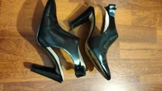 Zapatos Gloria Ortiz negros destalonados