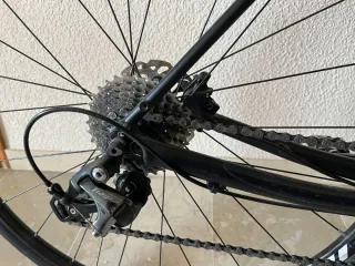 Bicicleta Felt Negra y Azul