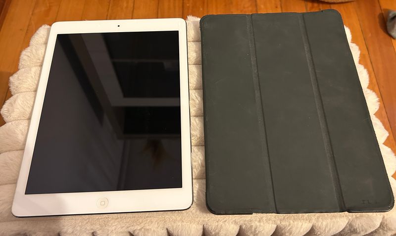 iPad Air 1 Wifi 16GB Blanco - Para piezas afbeelding 4