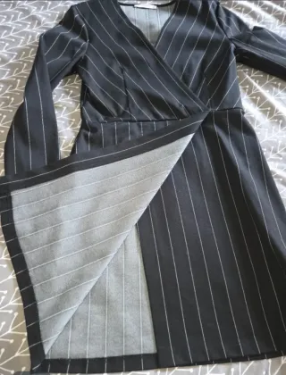 Abito nero a righe diplomatiche per ufficio
