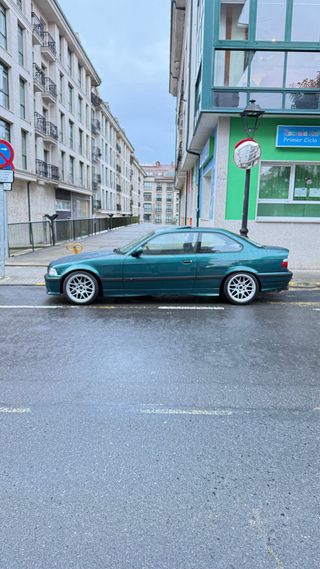BMW e36 325i