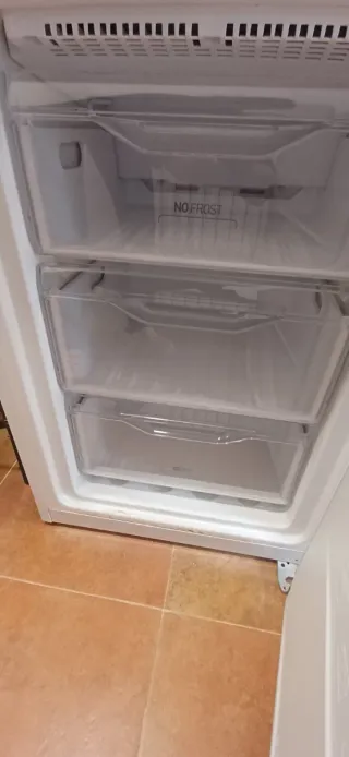 Nevera Indesit Blanca