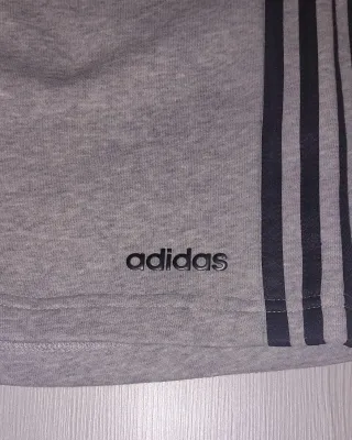 Pantalón corto Adidas niño gris