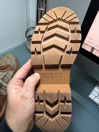 Botines Guess Beige y Dorado