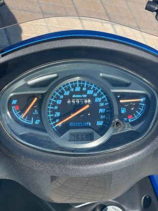 Suzuki Sixteen 150cc  scooter ITV 2027 Etiqueta C