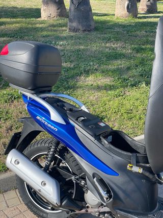 Suzuki Sixteen 150cc  scooter ITV 2027 Etiqueta C