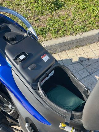 Suzuki Sixteen 150cc  scooter ITV 2027 Etiqueta C