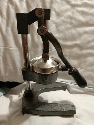 Spremiagrumi professionale acciaio e ghisa