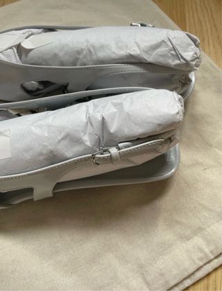 Zapato bailarina destalonada punta Zara