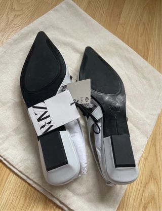 Zapato bailarina destalonada punta Zara