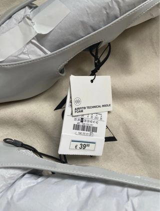 Zapato bailarina destalonada punta Zara