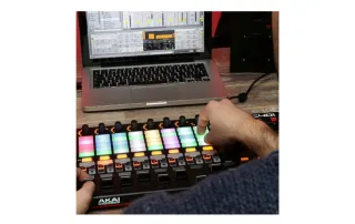 Akai APC40 MKII Controlador MIDI