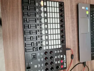 Akai APC40 MKII Controlador MIDI