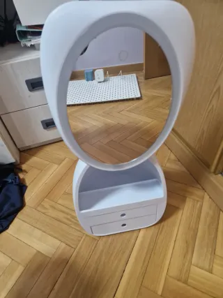 Espejo y joyero decorativo con luz ovalado blanco