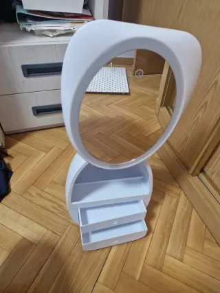 Espejo y joyero decorativo con luz ovalado blanco