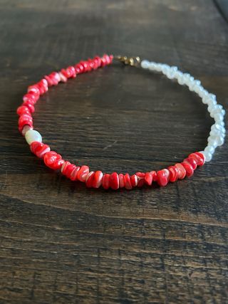 Collana fatta a mano perline corallo e perline