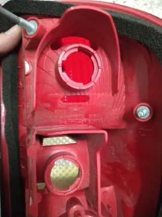 Faro Trasero Izquierdo Toyota RAV4 2000-2008