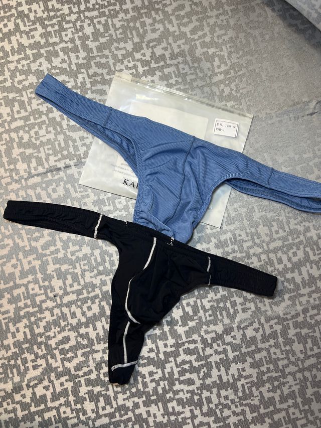 Lote 2 tangas talla L