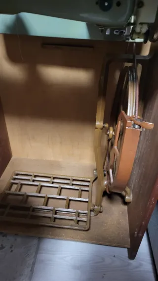 Máquina de coser Alfa