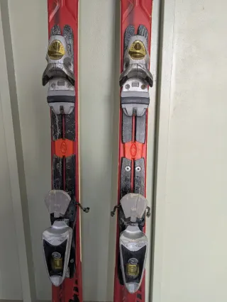 Esquís Rossignol X-Fight 200