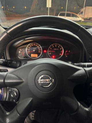 Nissan Almera 2004