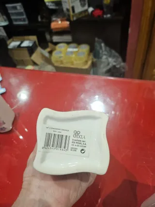 Juego de porcelana con flores