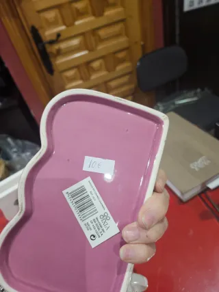 Juego de porcelana con flores