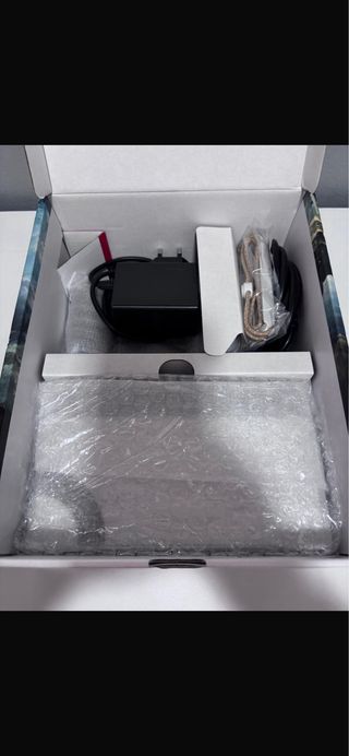 Nintendo Switch OLED + Mando Pro + Funda + Juegos